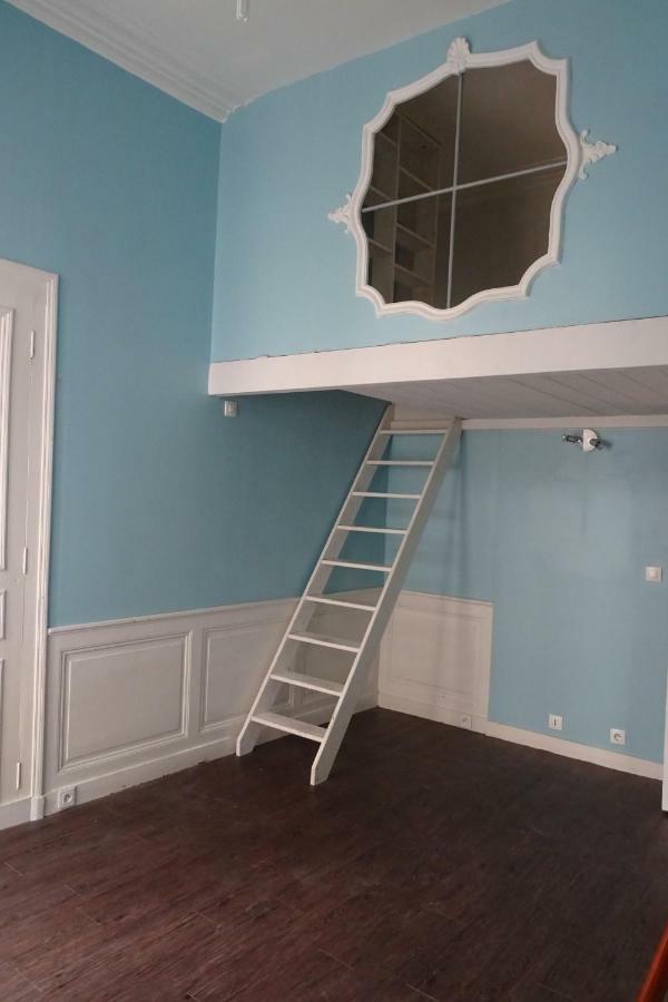 Le Quatre Bed & Breakfast *